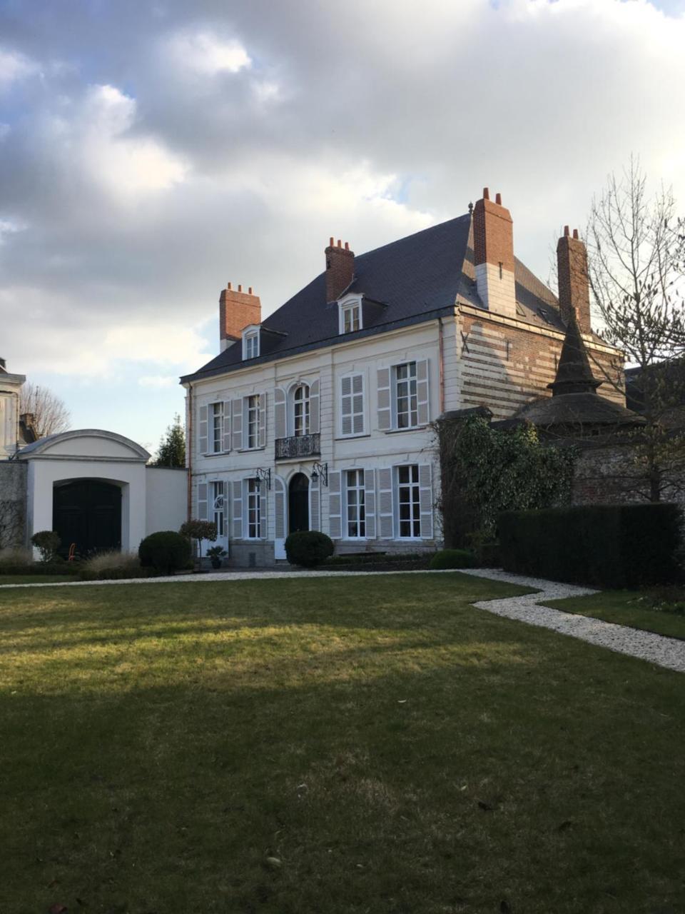Bed and Breakfast Entre Cour Et Jardin Arras Exteriér fotografie